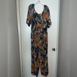 PLUS SIZE Floral Jumpsuit